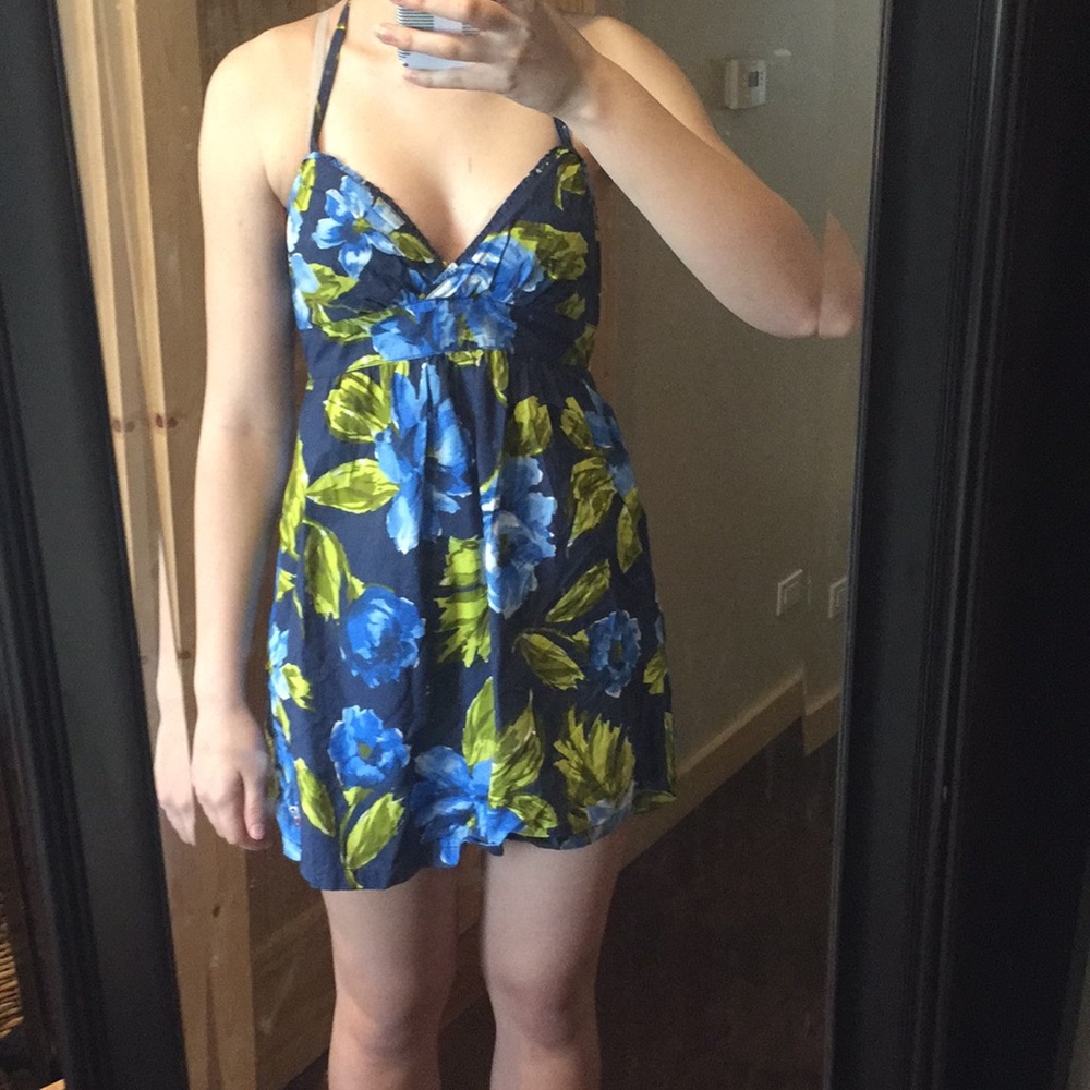 Holistic Navy blue dress w/ light blue flowers